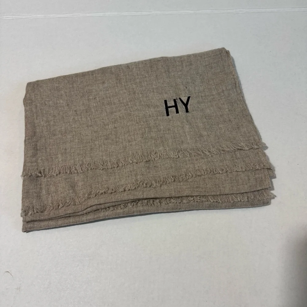 Embroidered 100% Cashmere Scarf 🧣